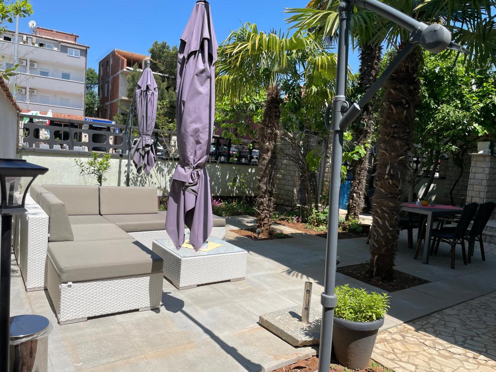 Haus Enna Apartment B EG Top Lage Terrasse Grill Meerblick Medulin Exterior foto